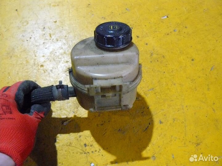 Бачок гур для Renault Logan 2 Sandero 2