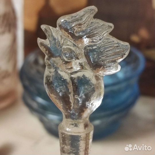 Пробки старинные для бутылочек духи разные