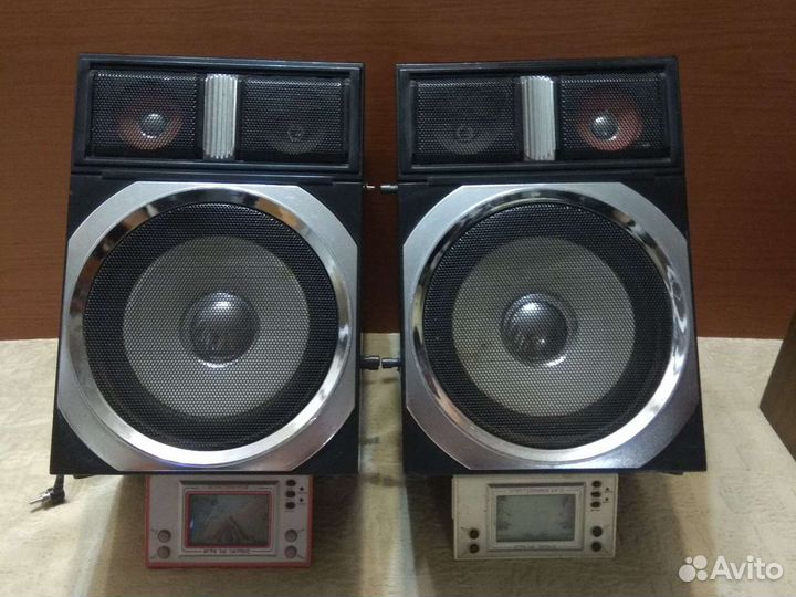 Ретро из ссср. колонки. винтаж