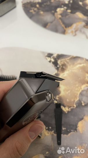 Триммер для бороды и усов