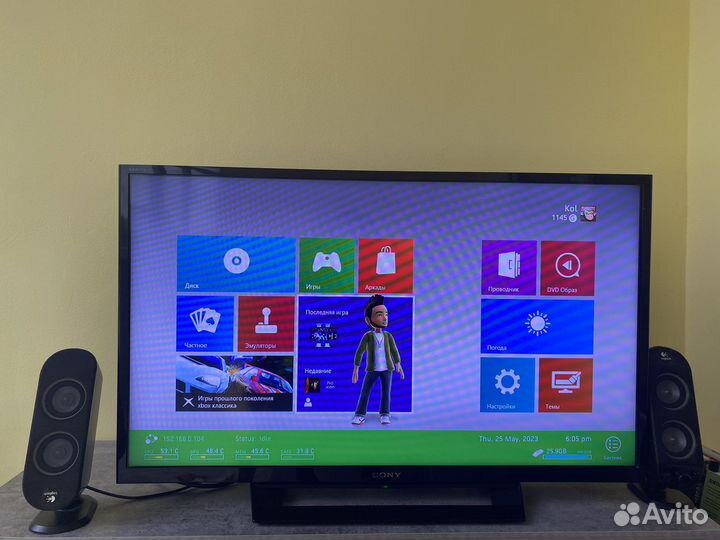 Xbox 360 E прошита 200+ игр + 2 геймпада