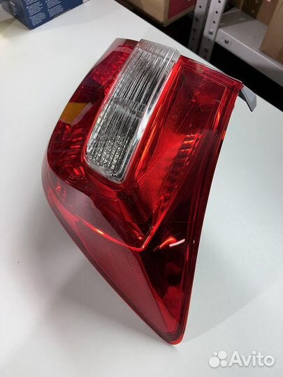 Фонарь задний правый Honda Civic 4D 2013