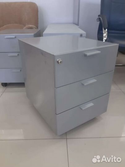 Тумба, тумба металлическая, тумба на колёсах