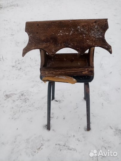 Кормушка для птиц из дерева