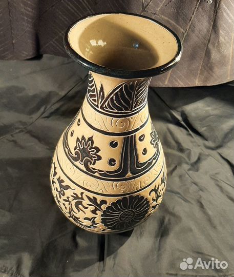 Керамический кувшин