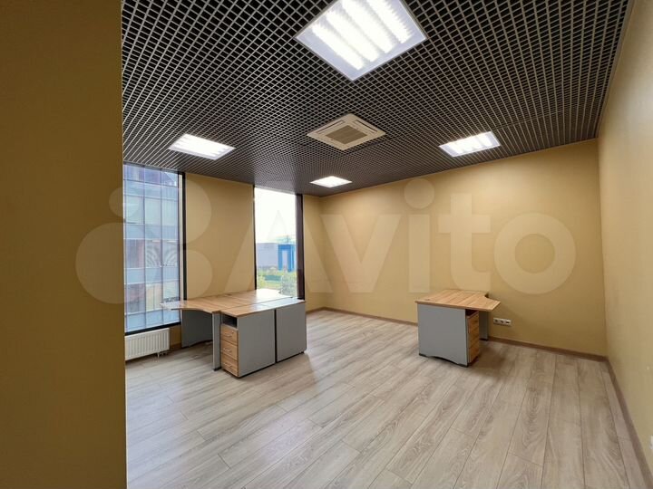 Аренда офиса 51.2 м² c ремонтом и мебелью в бц