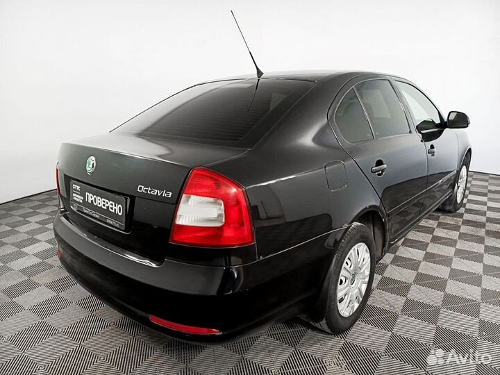 Skoda Octavia 1.6 AT, 2010, 195 550 км