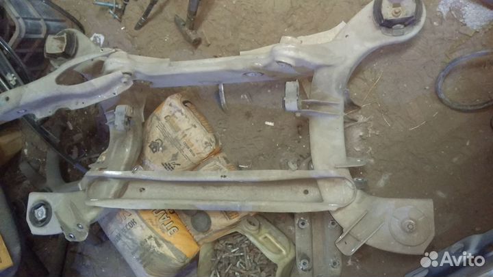 Подрамник задний mercedes w220 s 320