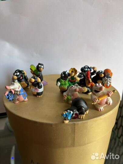 Киндеры Миссия крот, городские собаки, губка боб