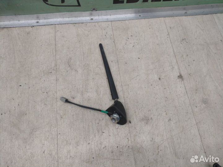 Антенна Nissan Juke F15 2010-2019