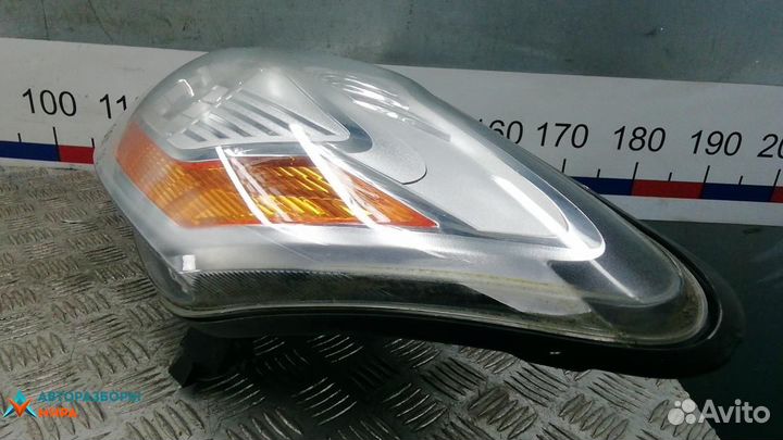 Фара левая Ford Kuga 2010