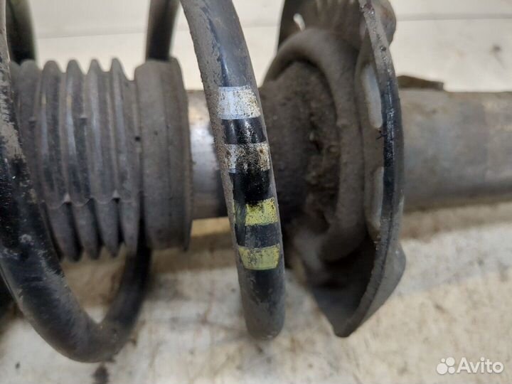 Амортизатор подвески Volkswagen Touran, 2005