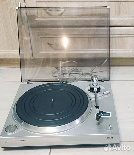 Производитель винил Philips f 7112