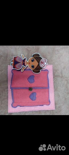 Кукла из фетра с гардеробом