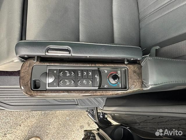 Toyota Alphard 2.5 CVT, 2022, 10 000 км