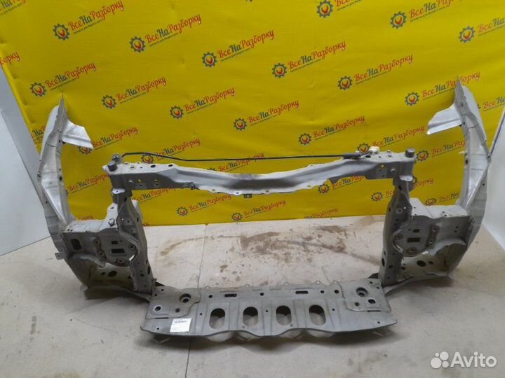 Рамка радиатора Honda Fit