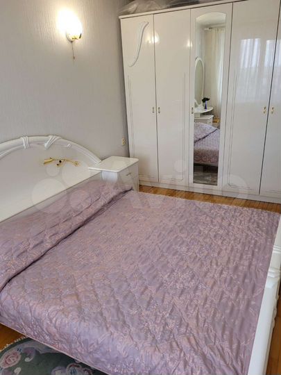 Квартира-студия, 70 м², 10/11 эт.