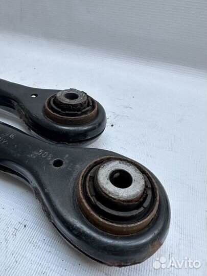 Рычаг задней подвески направляющий BMW E90 6765425