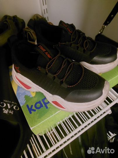 Кроссовки детские