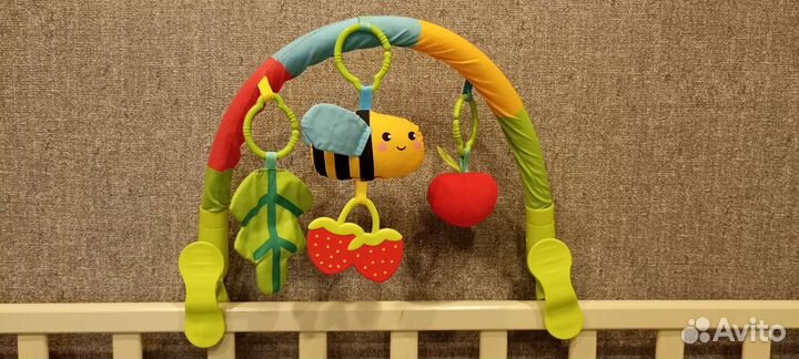 Дуга развивающая с игрушками