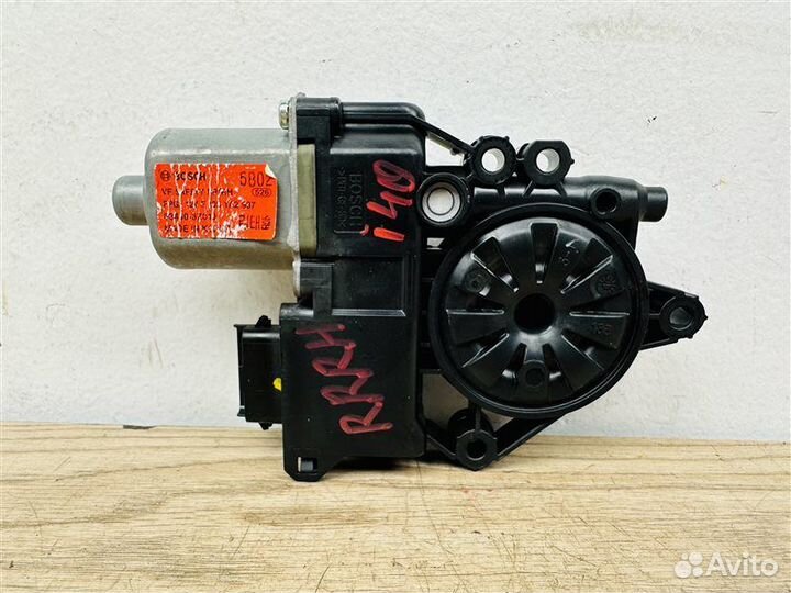 Моторчик стеклоподъемника задний правый Hyundai