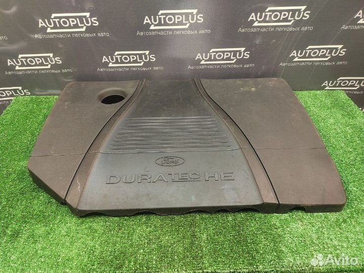Декоративная накладка двигателя Ford Focus седан