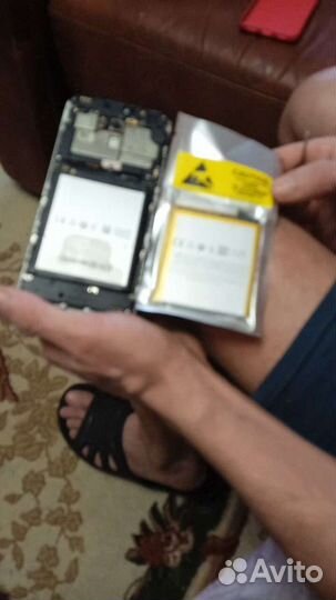 Батарейка на телефон