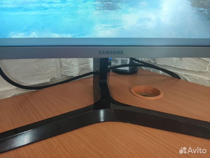 Монитор samsung 27 изогнутый 144 hz