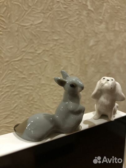 Собака болонка статуэтка белочка