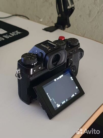 Fujifilm XT2 X-t2 X t2 body