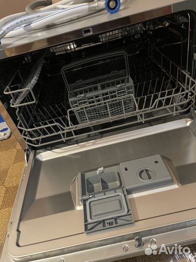 Посудомоечная машина Electrolux