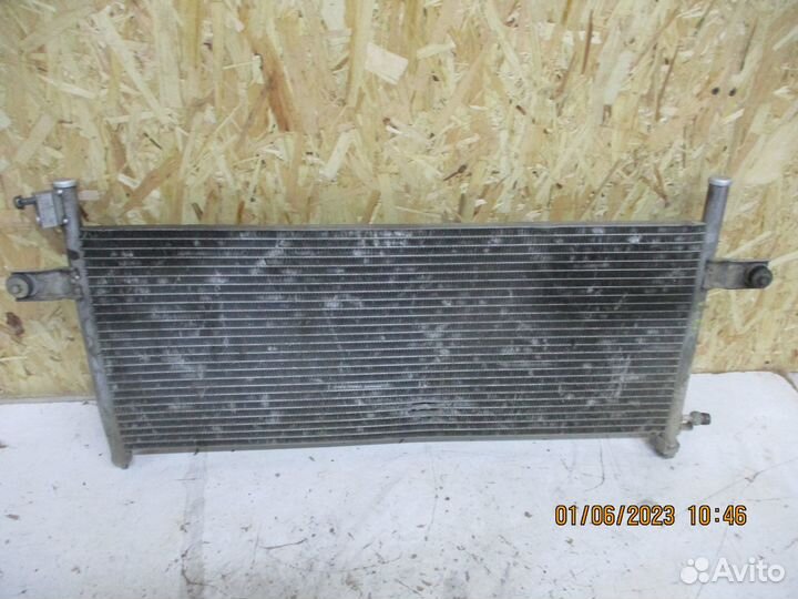 Радиатор кондиционера Ниссан NP300 (2010)