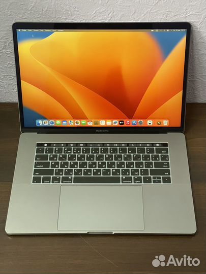 MacBook Pro 15 2017 Touch Bar i7/16/512/560 4GB