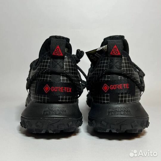 Nike ACG Mountain Fly Low