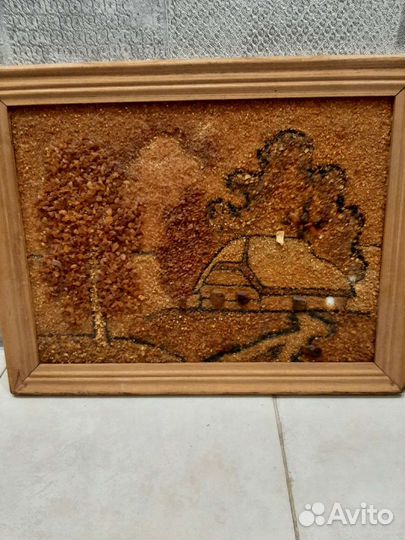 Картина из янтаря