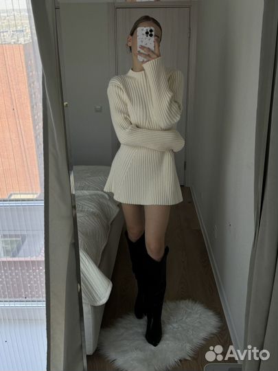 Платье свитер вязаное