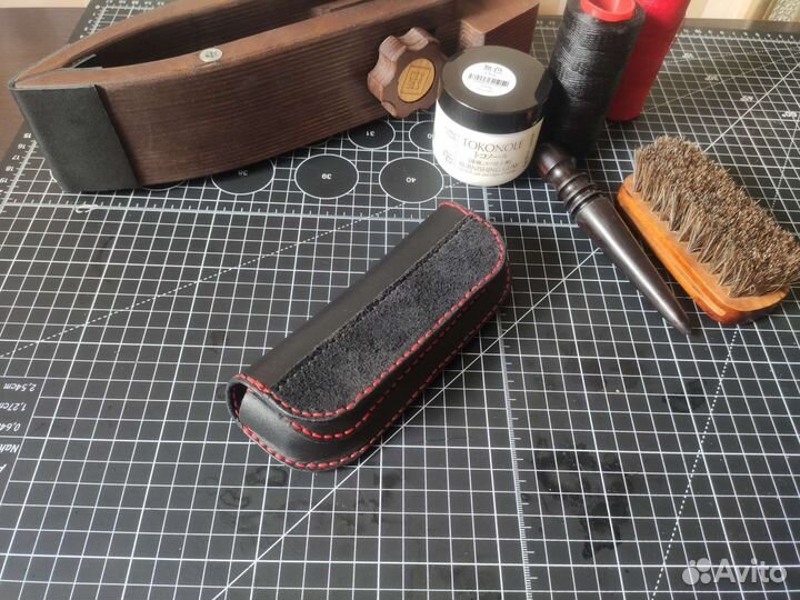 Футляр для очков (очешник)