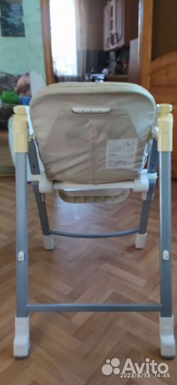 Стул для кормления