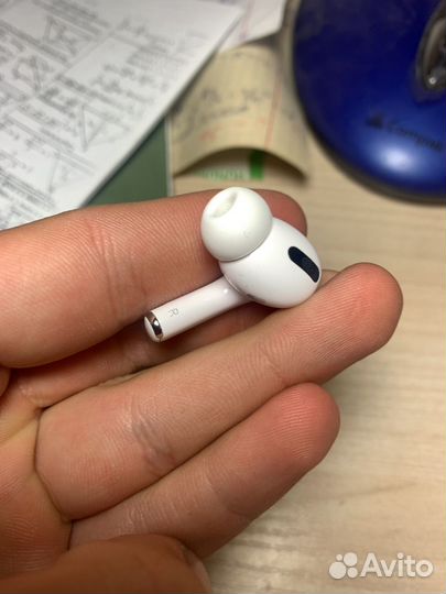 Airpods pro, правый наушник
