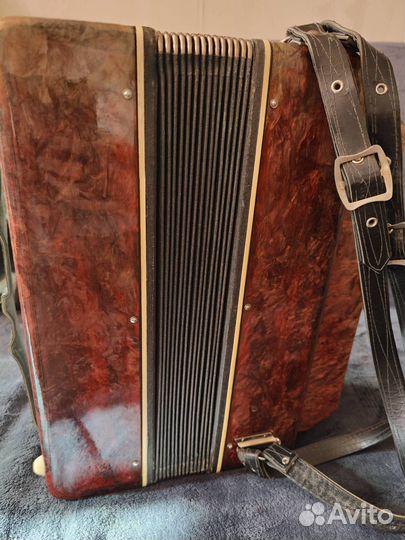 Аккордеон кнопочный рабочий в футляре
