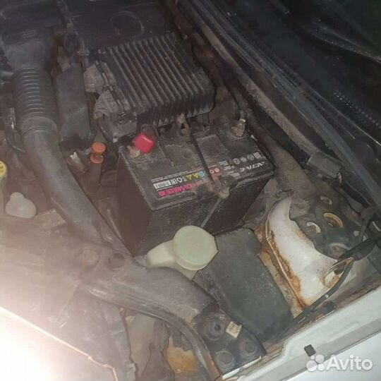 Мазда демио