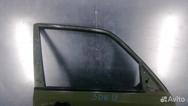 Дверь передняя правая Mitsubishi Montero/Pajero