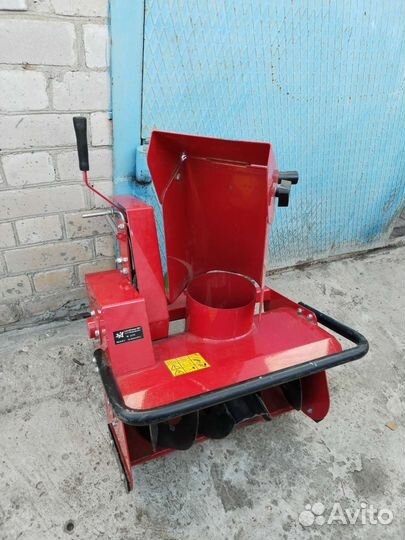 Снегоуборщик для мотоблока