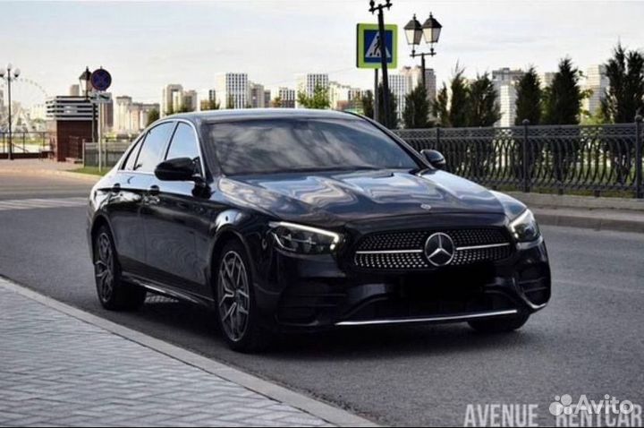 Аренда Mercedes Benz E200 без водителя
