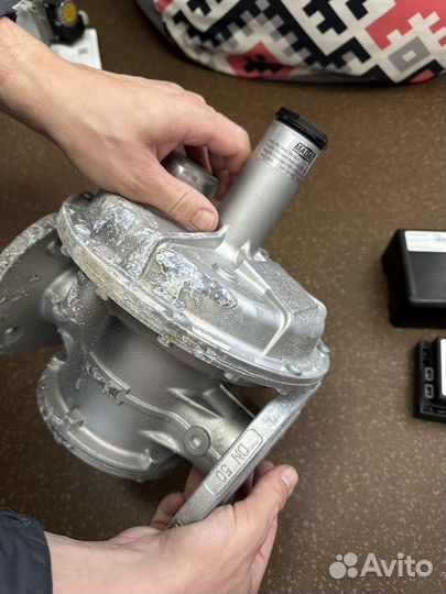 Мультиблок, газовый клапан