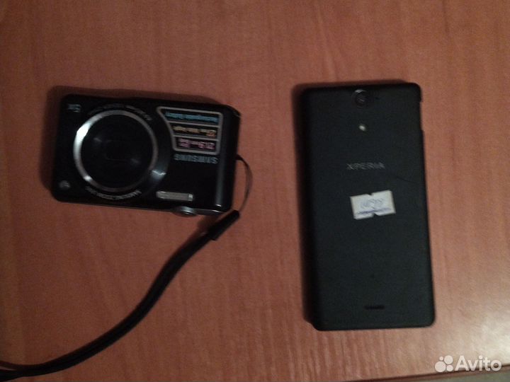 Телефон и фотоаппарат