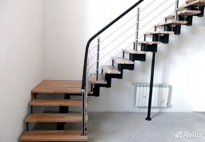 Лестница в коттедж