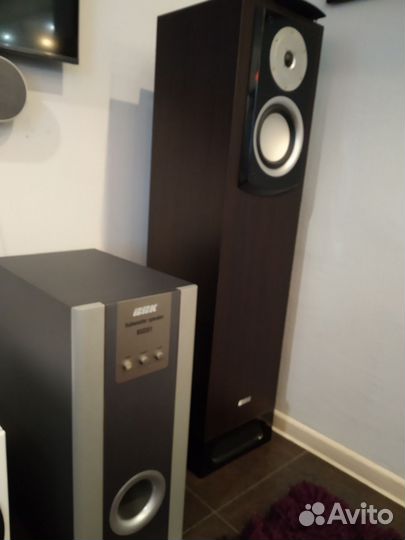 Колонки ввк напольные,центральная и сабвуфер