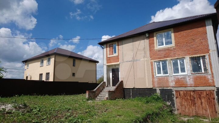 Дом 252,7 м² на участке 10 сот.