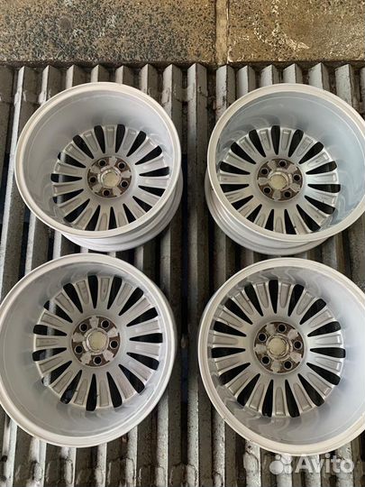 Диски оригинальные Ford R17